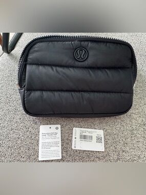 EUC lululemon Everywhere Belt Bag Large *Wunder Puff in black style LU9BH0S